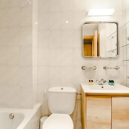 Bright Flat Parking/Wanda Metropolitano/Airport Apartamento Madri Exterior foto
